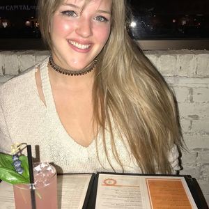 Meet your Posher, Lo